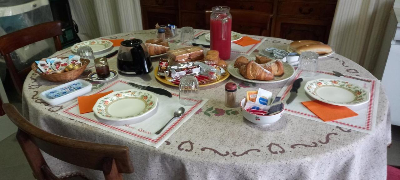 Ca D' Fefi Panzió Gorzegno Kültér fotó