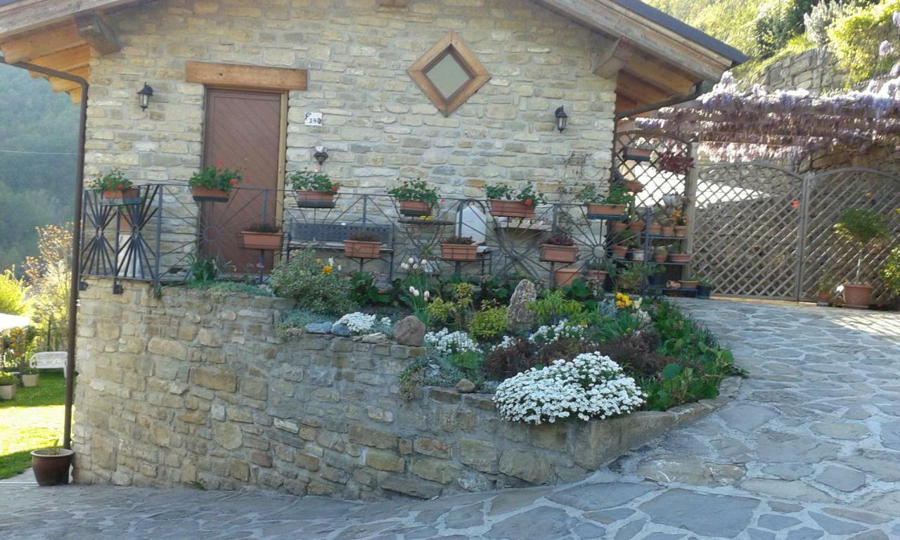 Ca D' Fefi Panzió Gorzegno Kültér fotó