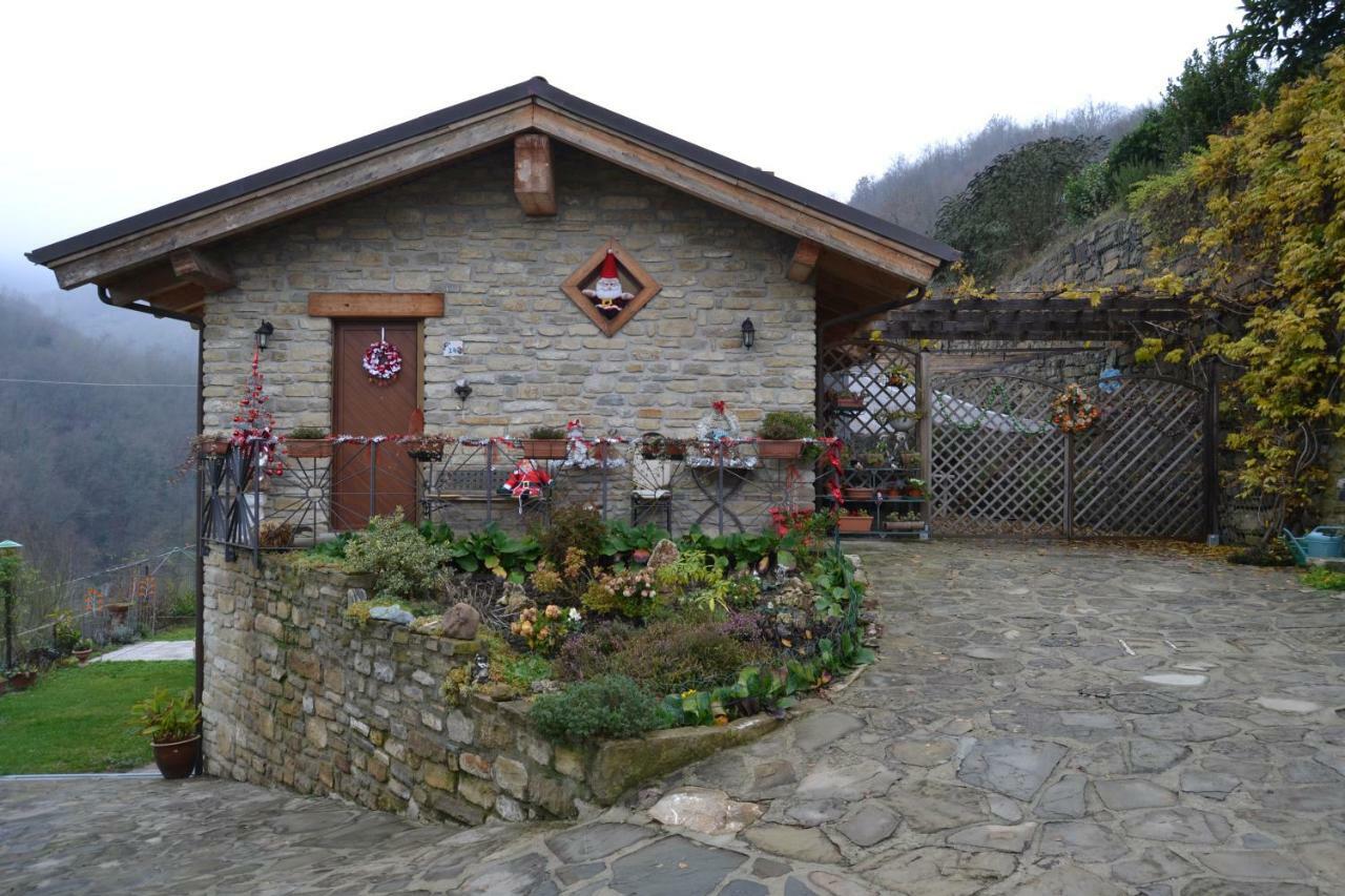 Ca D' Fefi Panzió Gorzegno Kültér fotó