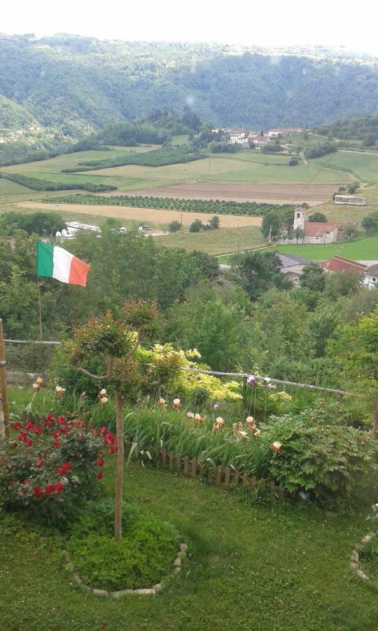 Ca D' Fefi Panzió Gorzegno Kültér fotó