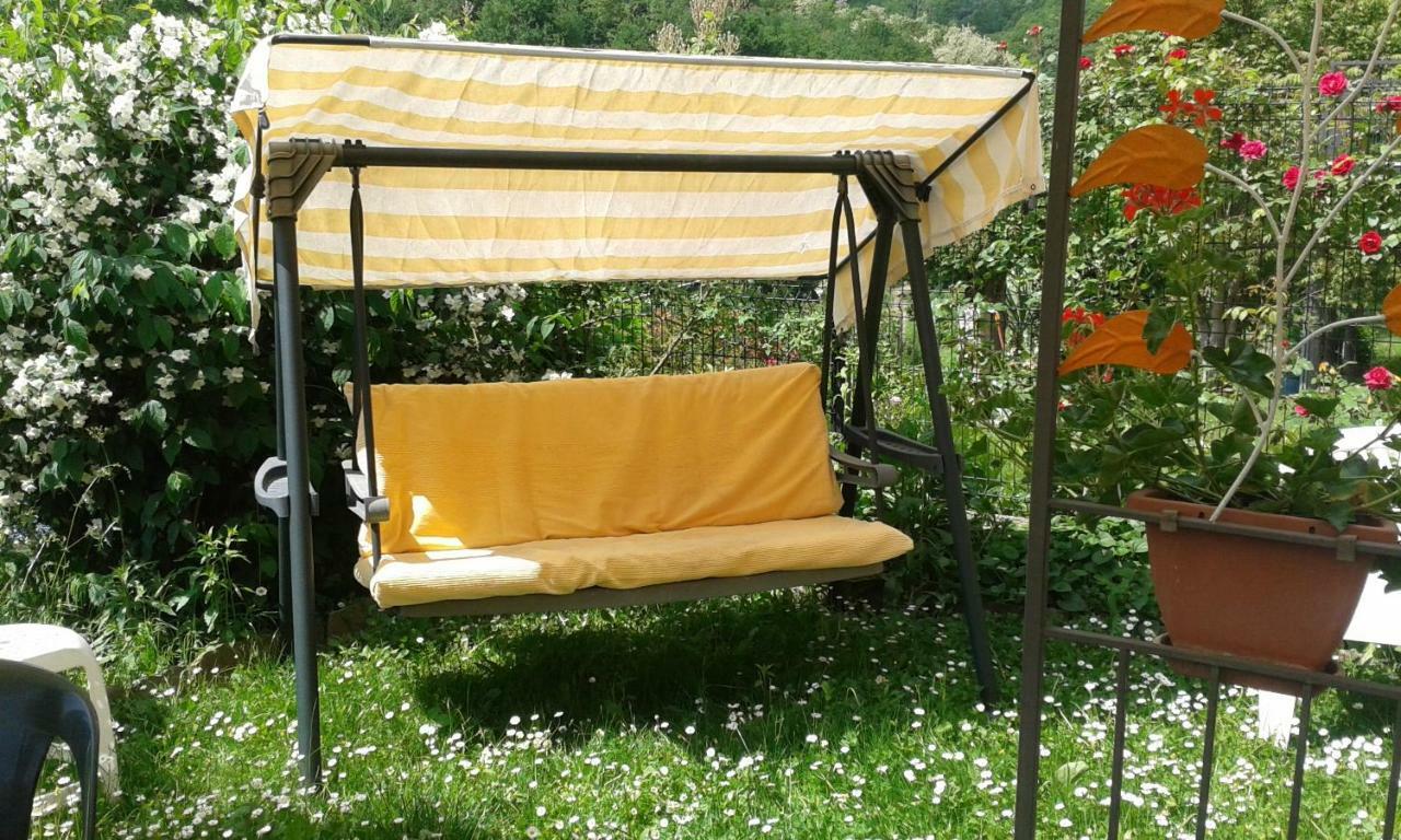 Ca D' Fefi Panzió Gorzegno Kültér fotó